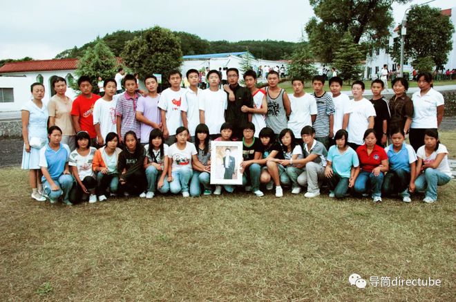周年跟随15部纪录片回望开元棋牌512大地震17(图3)