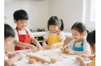、美食摊位、月饼制作、文艺演出、青少年画